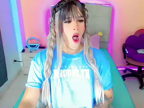 TaylorMon online show from January 19, 5:05 am