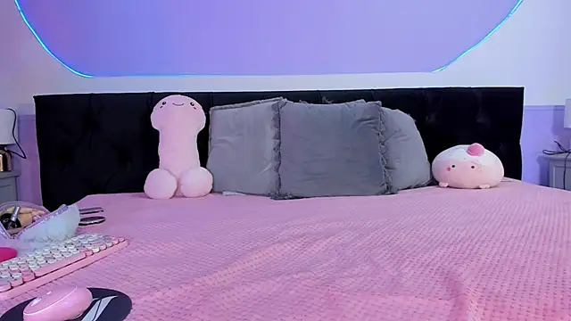 Julieta Cortes   online show from October 24, 12:56 pm