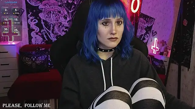 Snapshot of little_Elika chatting on January 19, 8:51 pm little Elika online show from January 19, 8:51 pm