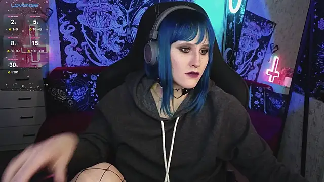 Snapshot of little_Elika chatting on February 27, 12:43 am little Elika online show from February 27, 12:43 am