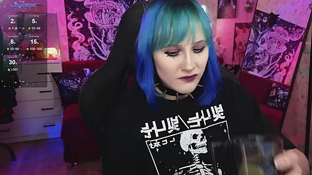 Snapshot of little_Elika chatting on October 3, 9:56 pm little Elika online show from October 3, 9:56 pm