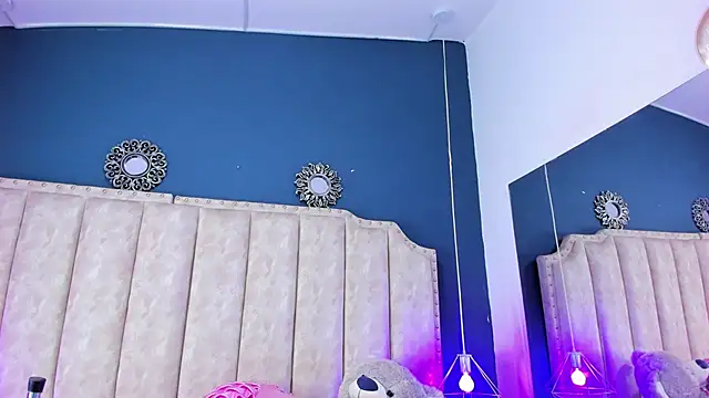 ShanelWest online show from January 26, 4:30 pm