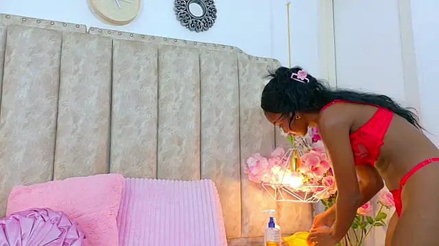 ShanelWest online show from November 11, 1:22 pm