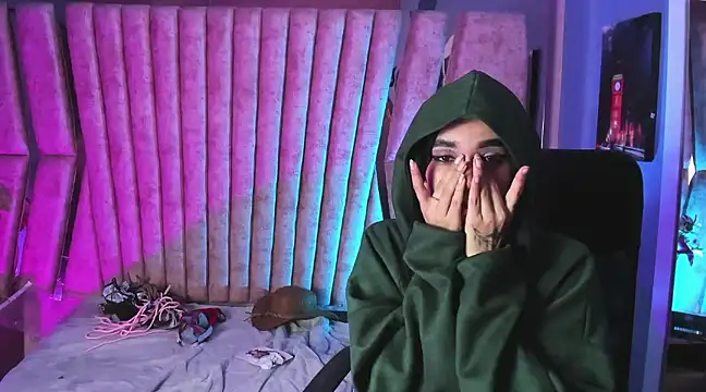 Jasmin Skinny online show from March 6, 9:36 am