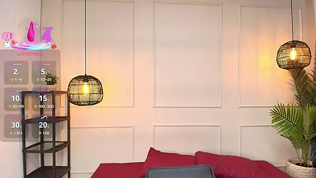 luandy online show from October 31, 7:37 pm