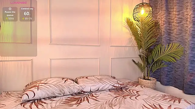 luandy online show from December 3, 7:56 pm