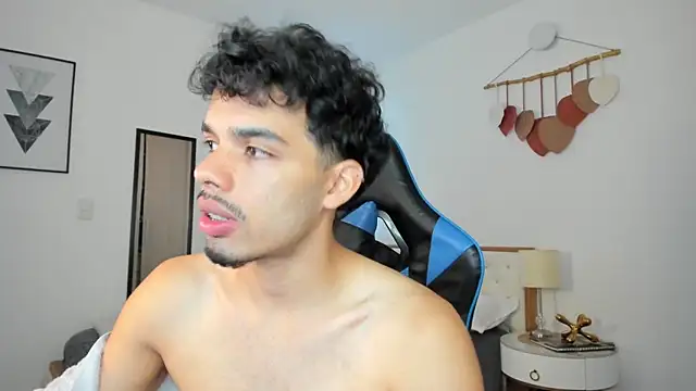 mateoleonee online show from March 7, 1:51 pm