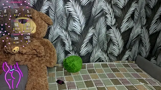 Snapshot of Hellen_Moore chatting on October 4, 12:19 am Hellen Moore online show from October 4, 12:19 am