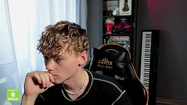 Snapshot of Keytaro chatting on September 20, 6:58 am Keytaro online show from September 20, 6:58 am