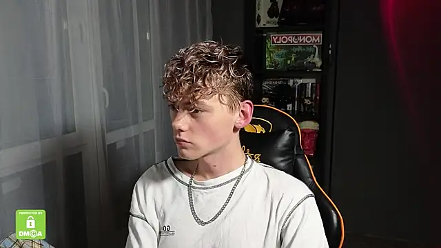 Snapshot of Keytaro chatting on October 3, 1:02 am Keytaro online show from October 3, 1:02 am