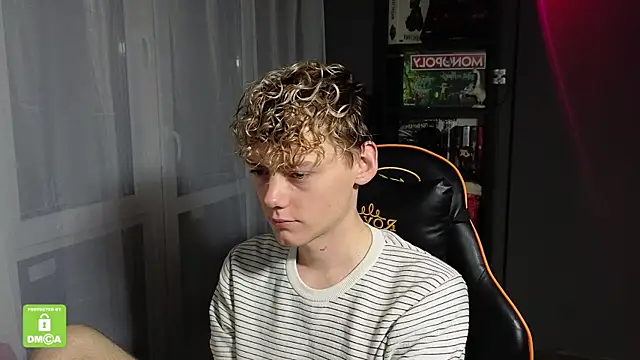 Snapshot of Keytaro chatting on October 6, 11:02 pm Keytaro online show from October 6, 11:02 pm