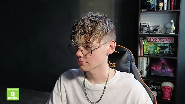 Snapshot of Keytaro chatting on November 20, 1:11 pm Keytaro online show from November 20, 1:11 pm