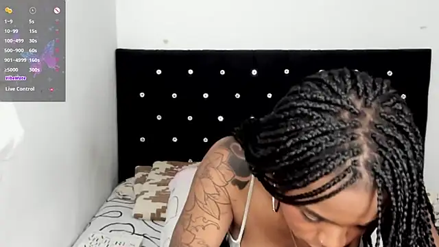 Snapshot of Marce_22 chatting on January 16, 4:49 am Marce 22 online show from January 16, 4:49 am