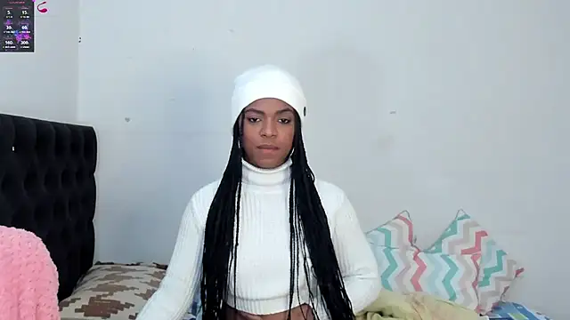 Snapshot of Marce_22 chatting on March 3, 3:19 am Marce 22 online show from March 3, 3:19 am