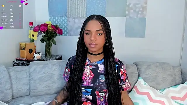 Snapshot of Marce_22 chatting on March 17, 8:51 am Marce 22 online show from March 17, 8:51 am