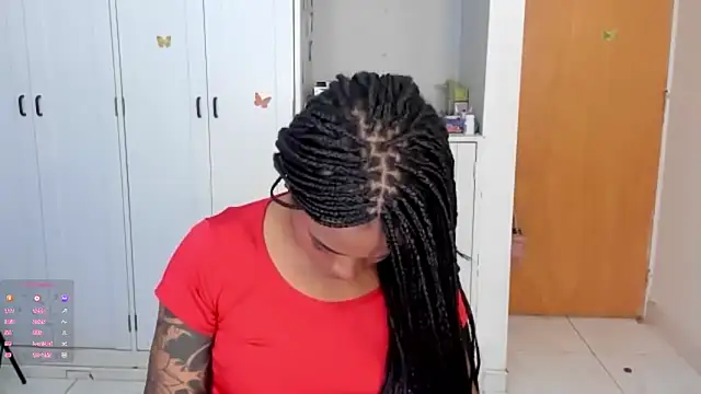 Snapshot of Marce_22 chatting on September 22, 7:49 pm Marce 22 online show from September 22, 7:49 pm