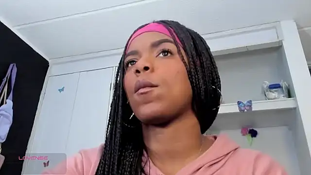 Snapshot of Marce_22 chatting on October 2, 11:01 pm Marce 22 online show from October 2, 11:01 pm