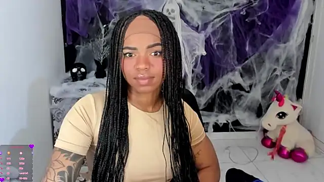 Snapshot of Marce_22 chatting on October 14, 4:52 pm Marce 22 online show from October 14, 4:52 pm