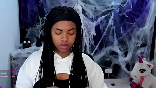 Snapshot of Marce_22 chatting on October 16, 11:39 pm Marce 22 online show from October 16, 11:39 pm