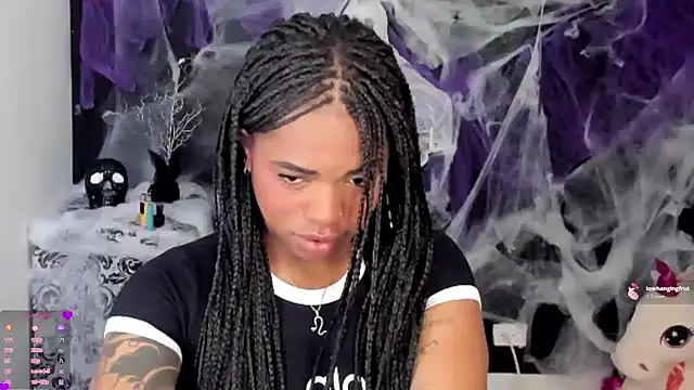 Snapshot of Marce_22 chatting on October 20, 5:57 pm Marce 22 online show from October 20, 5:57 pm