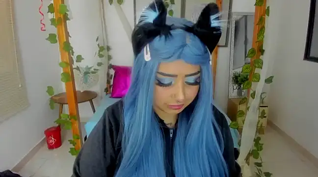 Snapshot of lussyevans24 chatting on February 22, 3:12 am lussyevans24 online show from February 22, 3:12 am