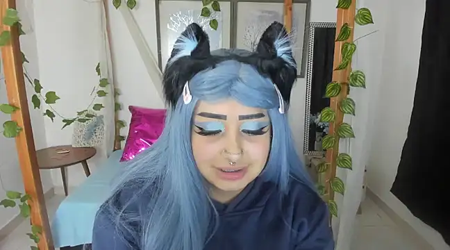 Snapshot of lussyevans24 chatting on February 28, 3:48 am lussyevans24 online show from February 28, 3:48 am