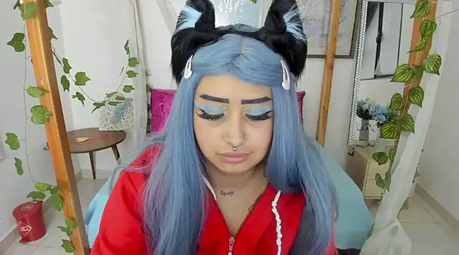 Snapshot of lussyevans24 chatting on March 1, 3:10 am lussyevans24 online show from March 1, 3:10 am