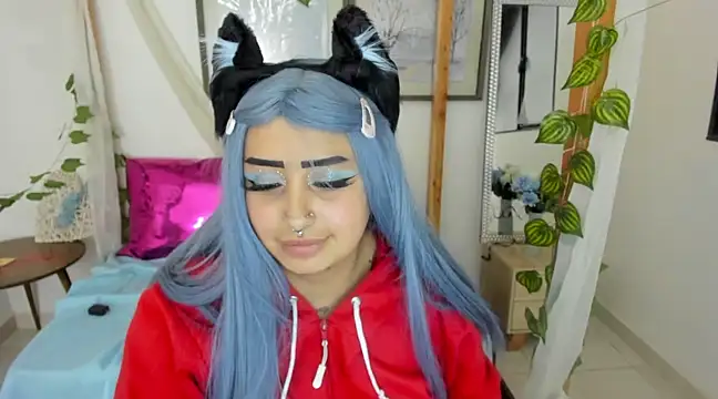 Snapshot of lussyevans24 chatting on March 1, 9:18 am lussyevans24 online show from March 1, 9:18 am