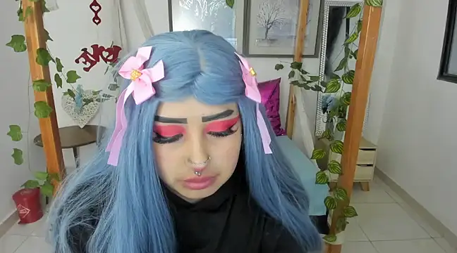 Snapshot of lussyevans24 chatting on March 11, 4:10 am lussyevans24 online show from March 11, 4:10 am