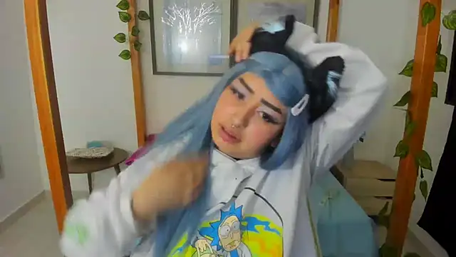 Snapshot of lussyevans24 chatting on March 22, 3:41 am lussyevans24 online show from March 22, 3:41 am