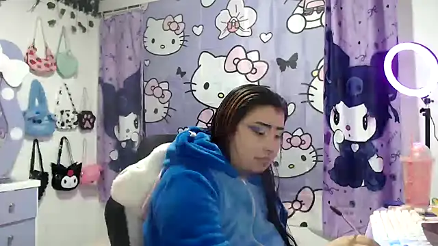 Snapshot of lussyevans24 chatting on September 16, 4:57 am lussyevans24 online show from September 16, 4:57 am