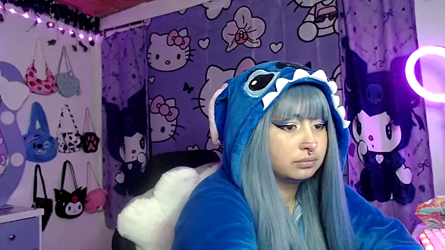 Snapshot of lussyevans24 chatting on September 23, 1:41 am lussyevans24 online show from September 23, 1:41 am