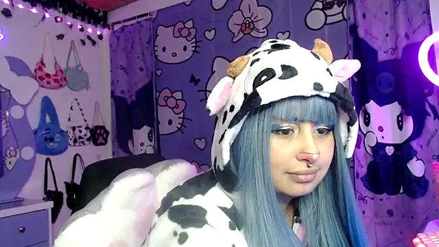 Snapshot of lussyevans24 chatting on September 24, 3:43 am lussyevans24 online show from September 24, 3:43 am