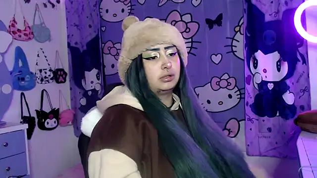 Snapshot of lussyevans24 chatting on September 25, 4:38 am lussyevans24 online show from September 25, 4:38 am