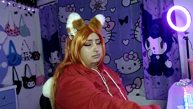 Snapshot of lussyevans24 chatting on October 2, 5:14 am lussyevans24 online show from October 2, 5:14 am