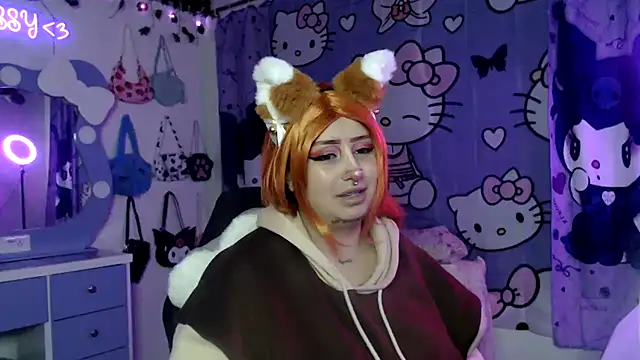 Snapshot of lussyevans24 chatting on October 4, 5:16 am lussyevans24 online show from October 4, 5:16 am