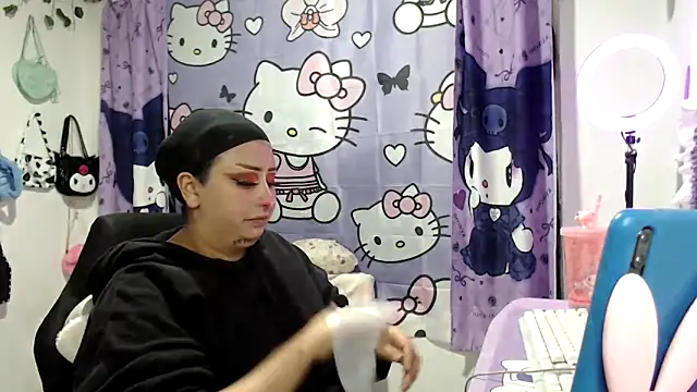 Snapshot of lussyevans24 chatting on November 26, 5:52 am lussyevans24 online show from November 26, 5:52 am