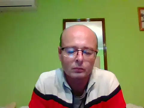 Snapshot of Tiger202441 chatting on November 6, 9:48 pm Tiger202441 online show from November 6, 9:48 pm