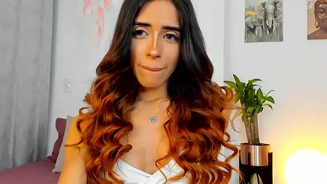 Snapshot of StormiRusso chatting on January 17, 2:08 am StormiRusso online show from January 17, 2:08 am