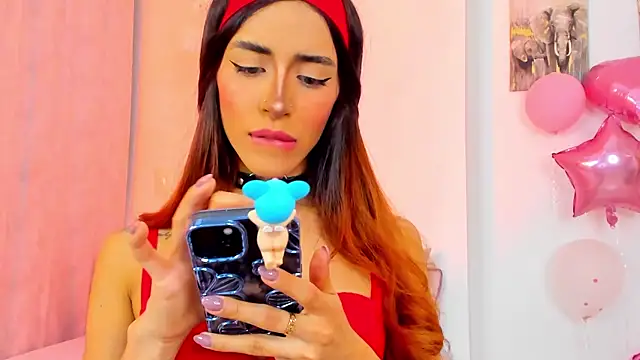 Snapshot of StormiRusso chatting on February 19, 1:40 am StormiRusso online show from February 19, 1:40 am