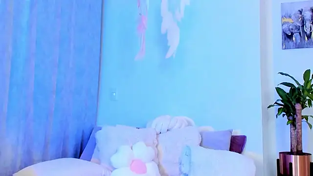 Snapshot of StormiRusso chatting on March 10, 3:12 am StormiRusso online show from March 10, 3:12 am