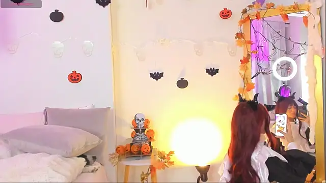 Snapshot of StormiRusso chatting on November 1, 2:02 am StormiRusso online show from November 1, 2:02 am