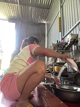 Linaannn online show from March 2, 2:41 am