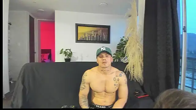 MARCELOANDLUCIAN online show from September 23, 10:57 pm