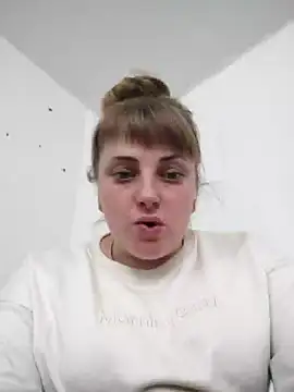 CoddessCrystal online show from February 6, 8:50 am