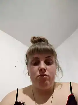 CoddessCrystal online show from March 7, 6:43 pm