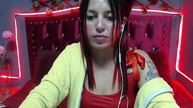 Melani cute02 online show from February 13, 1:29 am