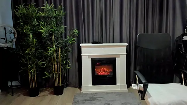 Snapshot of HaydenSpearss chatting on January 4, 9:32 am HaydenSpearss online show from January 4, 9:32 am