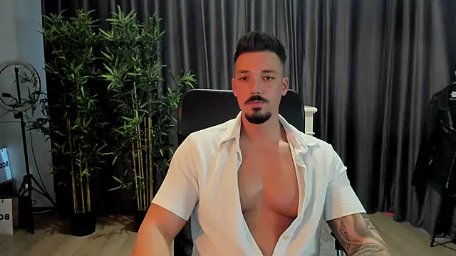 Snapshot of HaydenSpearss chatting on January 13, 12:45 pm HaydenSpearss online show from January 13, 12:45 pm