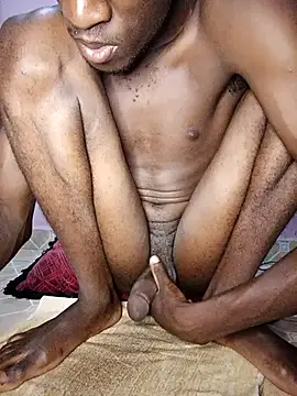 Snapshot of devepole chatting on February 13, 12:11 pm devepole online show from February 13, 12:11 pm